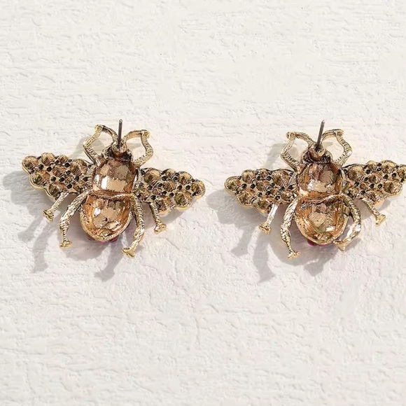 Quenn bee
Gold and Purple Bee Earrings - Picture 3 of 8